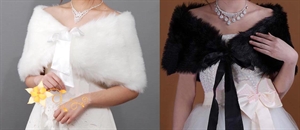 Picture of Black/white Faux Fur Wedding Wrap